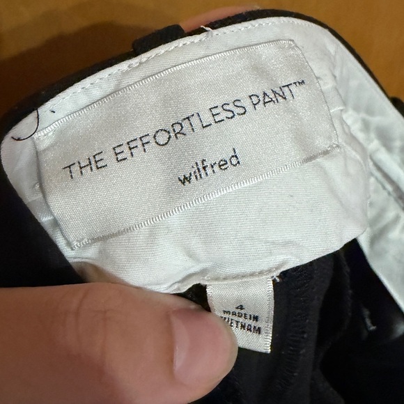 Aritzia- The Effortless Pant (Re)fined Black Size 4 High Waist Trousers - Picture 8 of 9